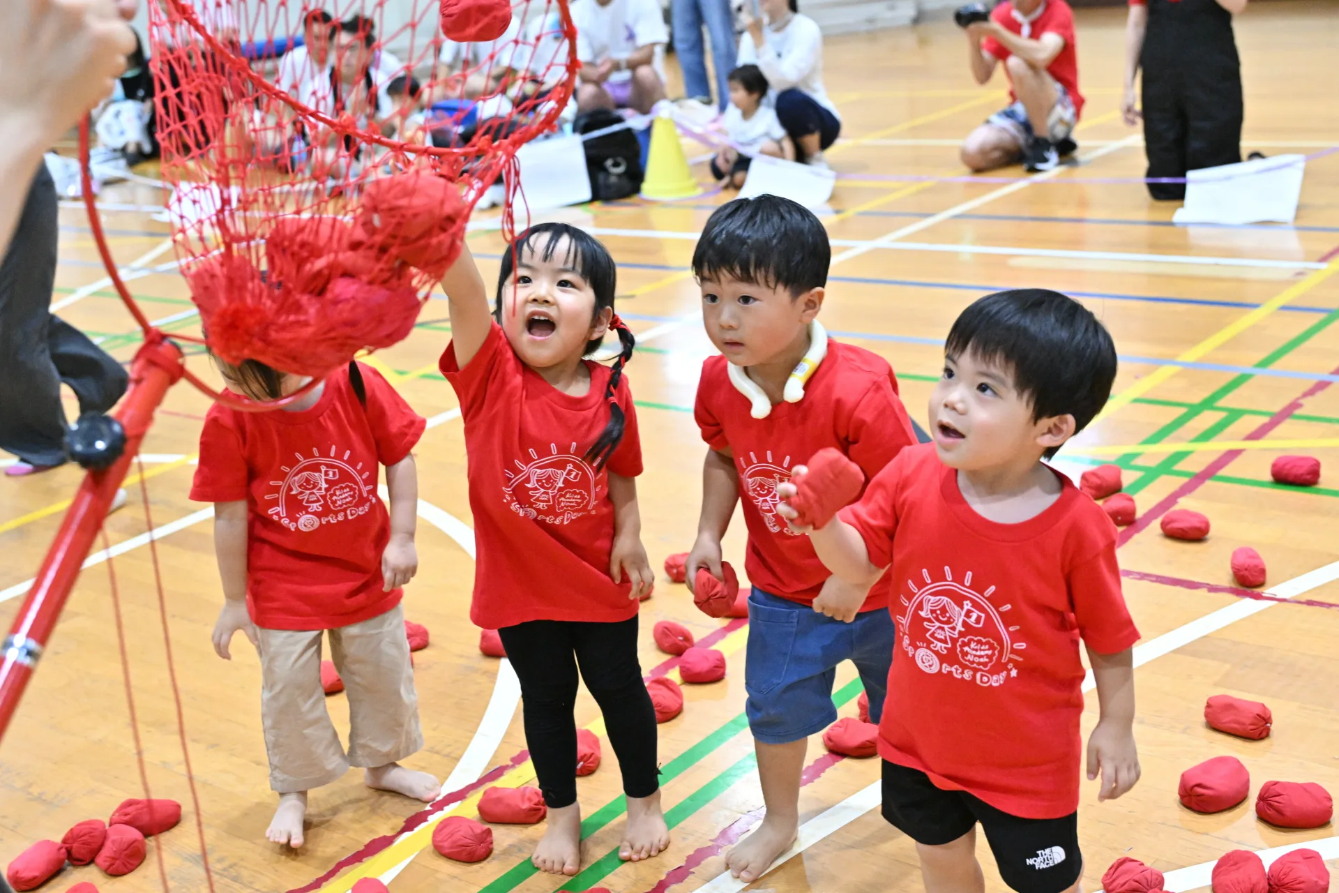 運動会で力いっぱい挑戦するNoahの子どもたち
